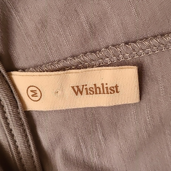 WOMAN'S GRAY TEE SIZE M - Picture 6 of 7